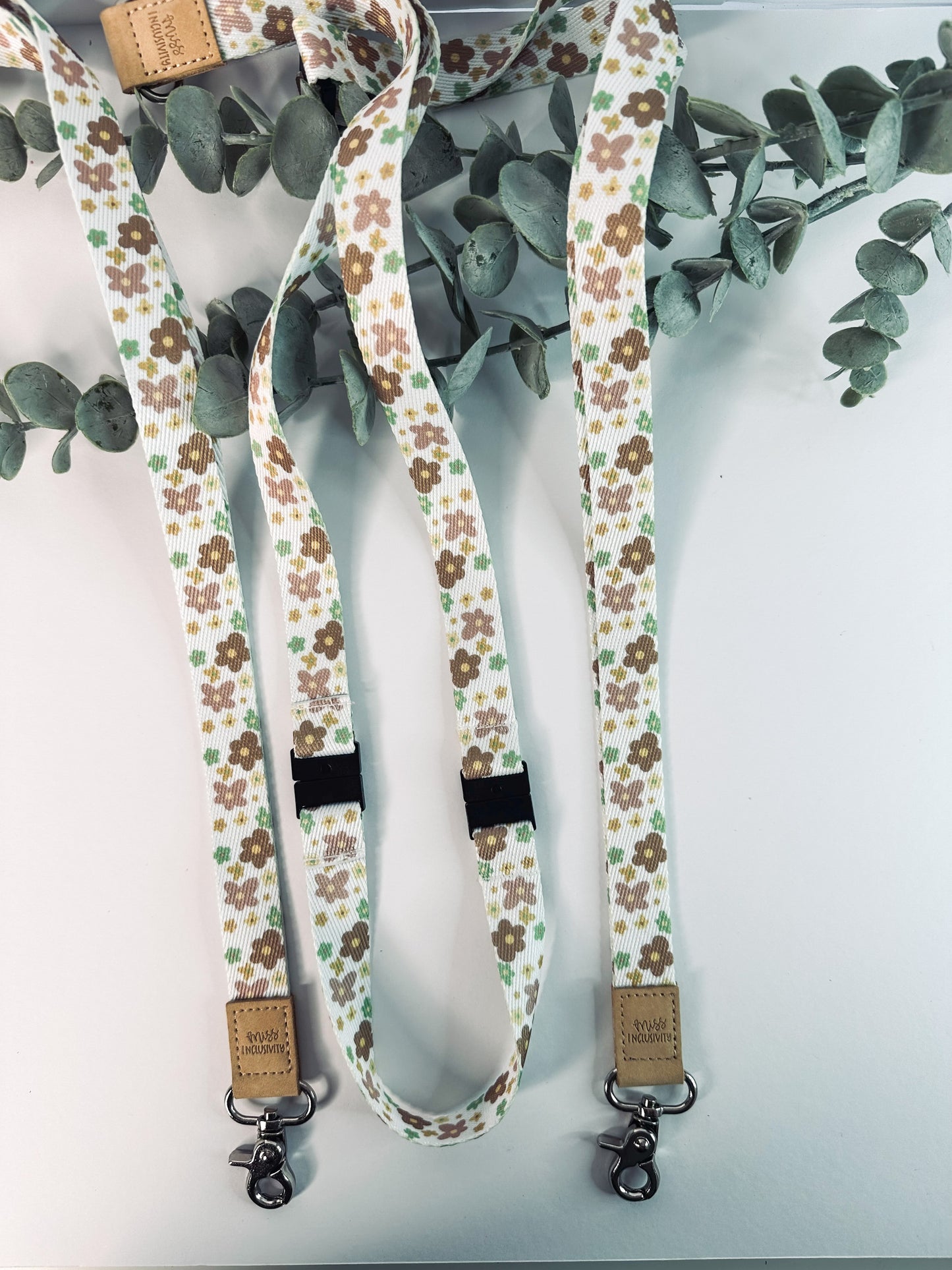 Neutral Retro Floral Lanyard